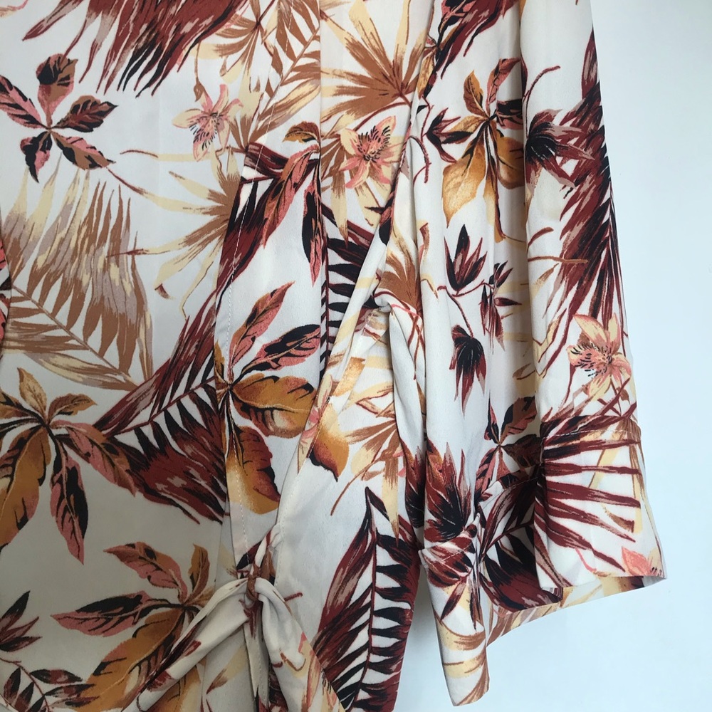 Top - Picture 3 of 5